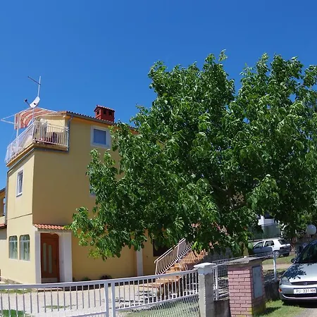 Kreso Apartment